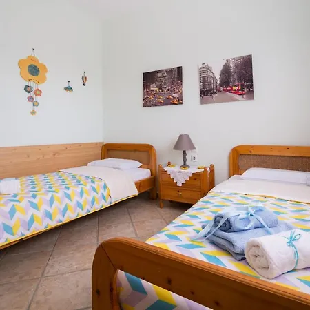 Gardenia Sea View בית נופש חורפטו