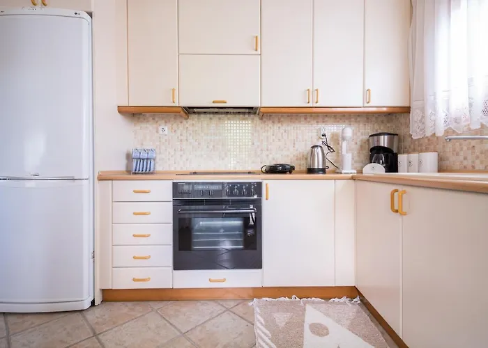 Дом отдыха Gardenia Sea View *